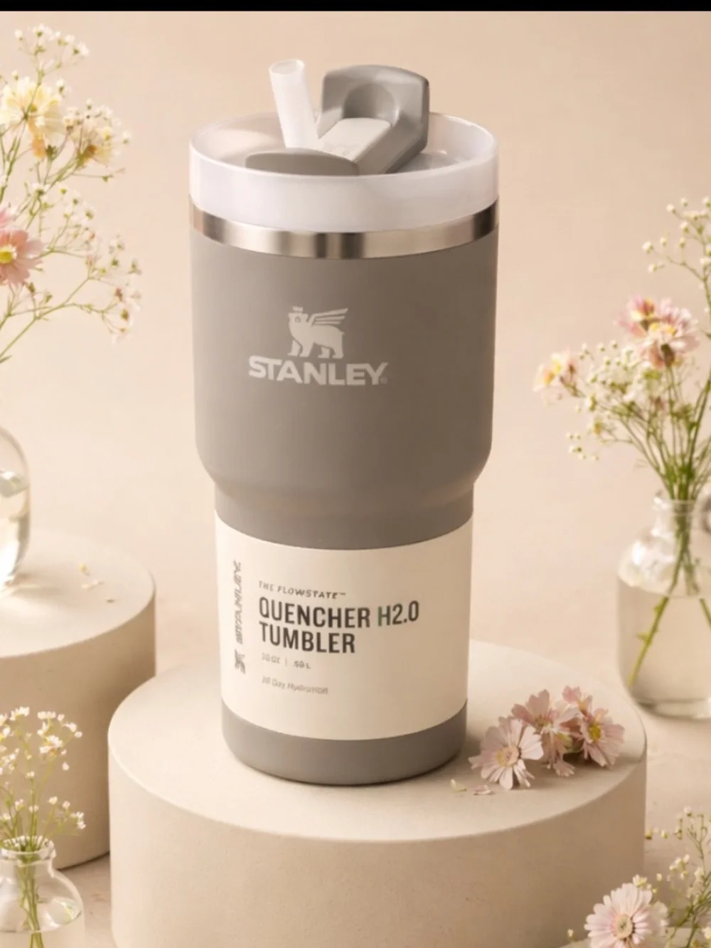 NWT Stanley 20oz Quencher
H2.0 Tumbler Stone
Neutral Aesthetic Color - Picture 4 of 7